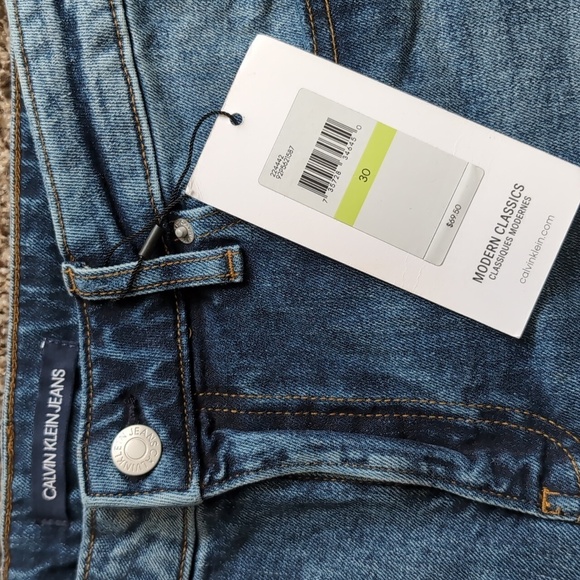 Calvin Klein Jean Shorts Mid Rise City Short Women's Size 30 NEW - Picture 2 of 8